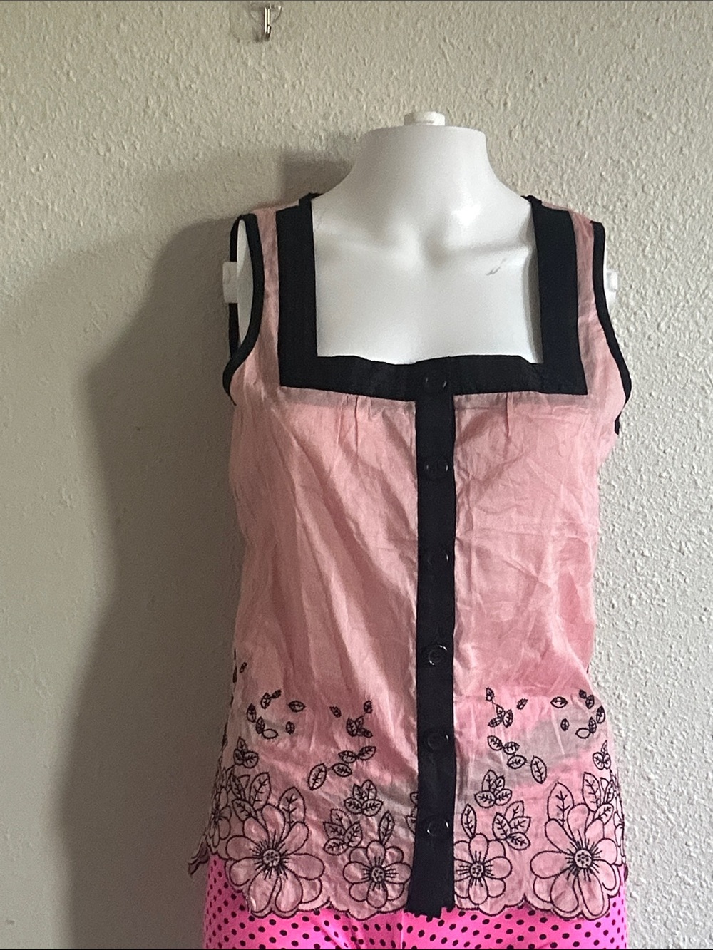 Solitaire Pink Tank Top with Black Trim and Floral Embroidery